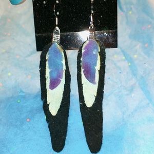 1oaK Leather Feather Earrings - blue/purple/black